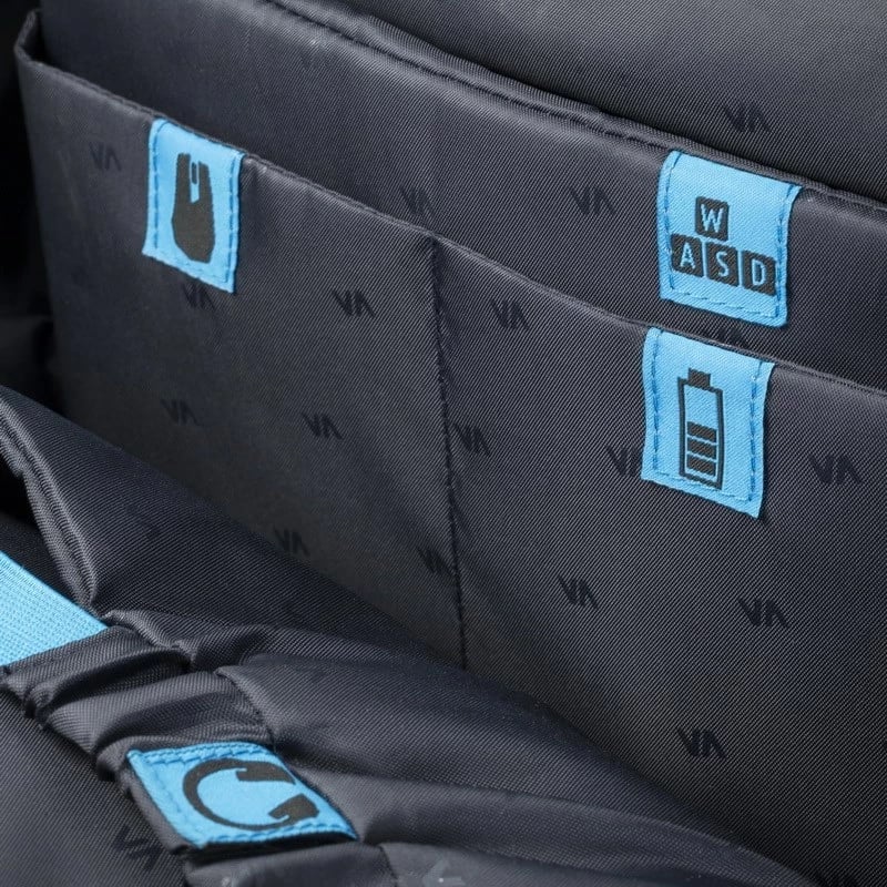 Çantë shpine RivaCase 7860 për laptop 17.3", e zezë/blu Çantë shpine RivaCase 7860 për laptop 17.3", e zezë/blu
