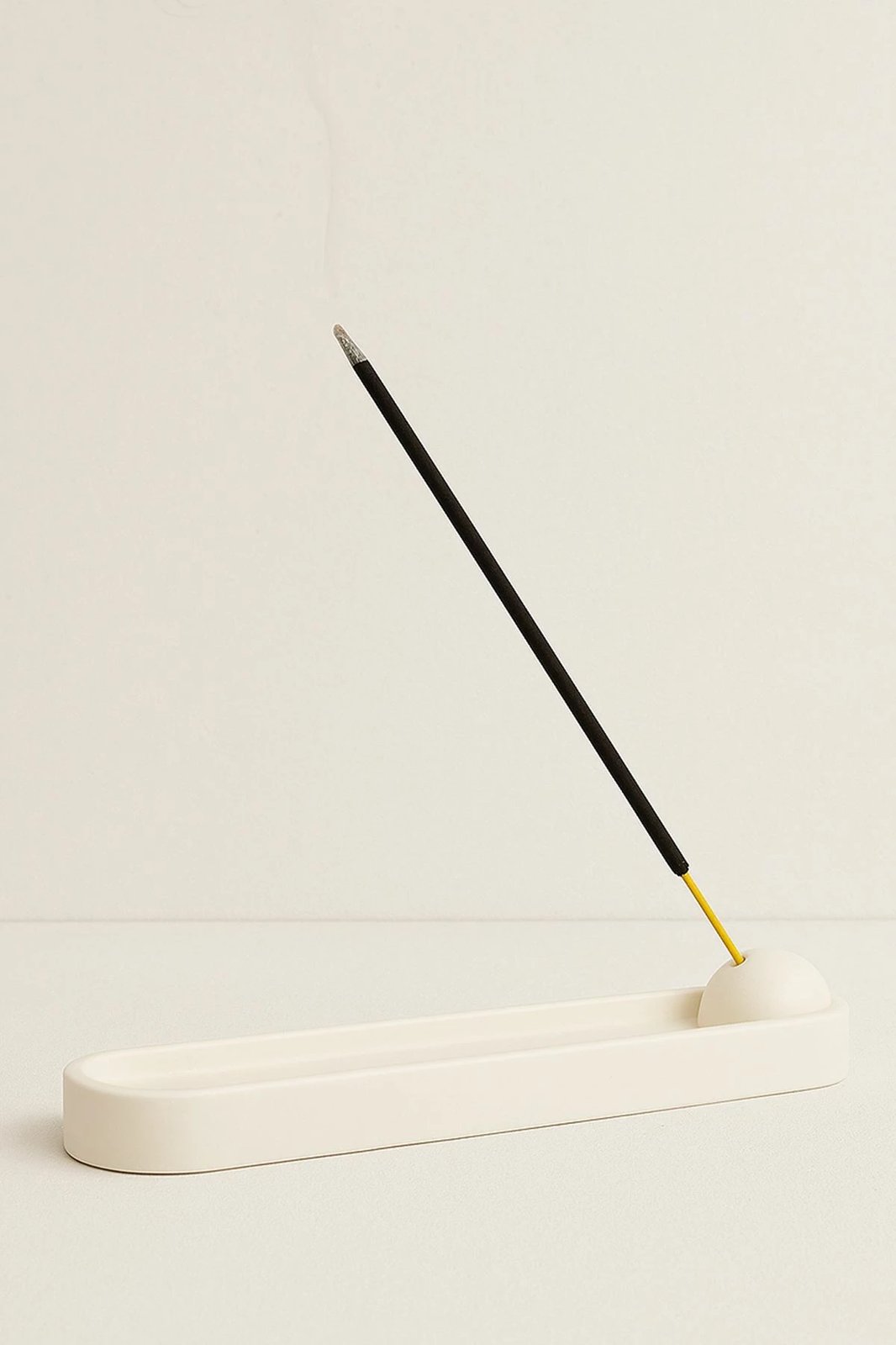 Tutsuluk betoni i bardhë, Evila Originals