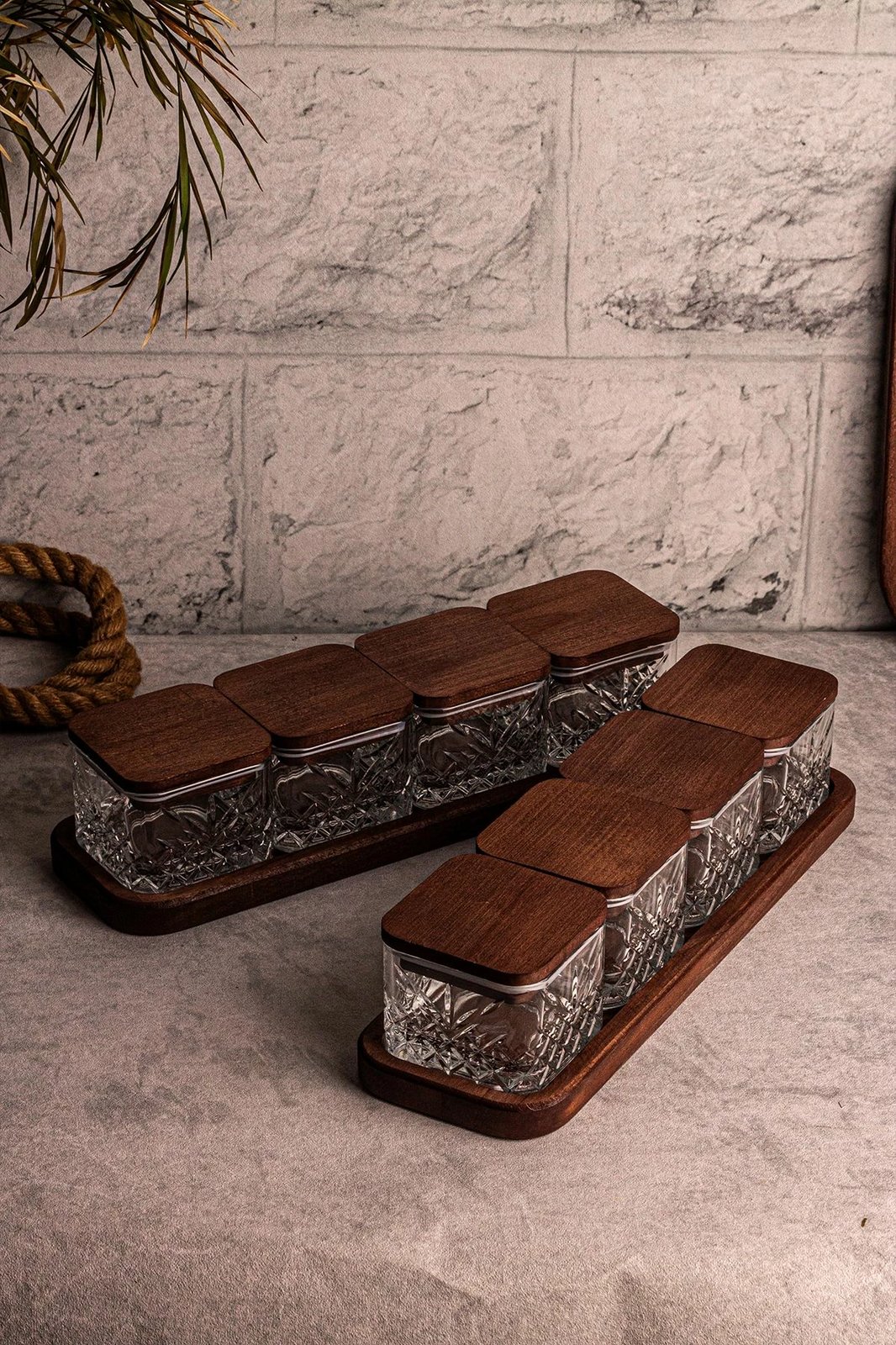 Set pjatash qelqi me kapak druri, 18 pjesë, Hermia Concept, Milla Kare 10 Set pjatash qelqi me kapak druri, 18 pjesë, Hermia Concept, Milla Kare 10