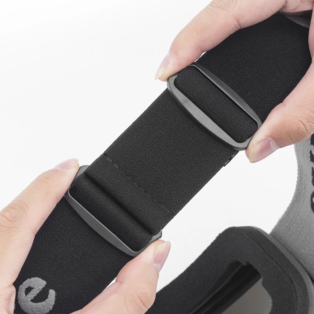 Syze skijimi Qunature Black pa kornizë, të zeza