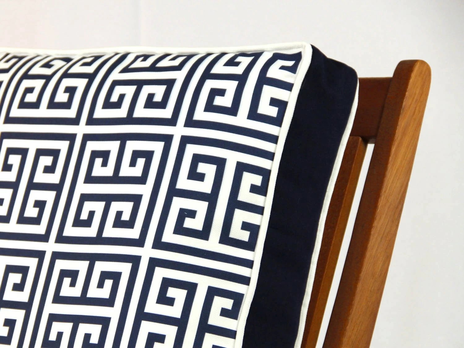 Jastëk Aberto Design, YM1213, shumëngjyrësh, 42x42cm