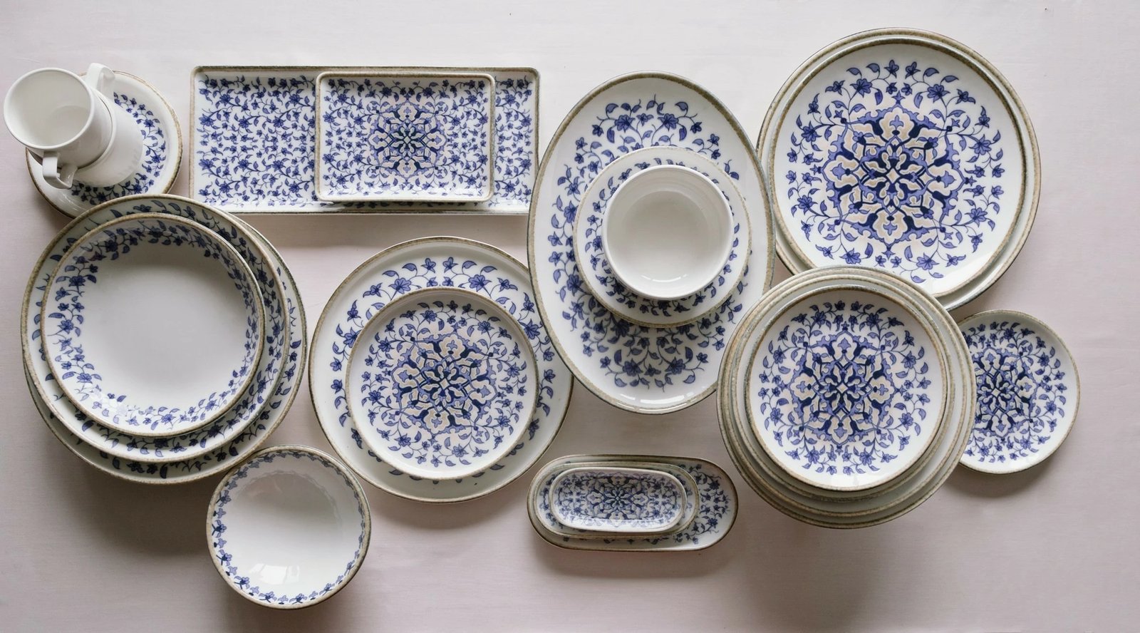 Set darke prej porcelani, 18 pjesë, Hermia Concept, BNEO18Y4890726, ngjyrë kaltër dhe e bardhë