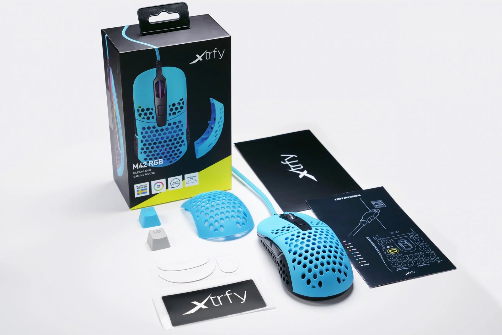 Maus Cherry XTRFY M42, Optik, USB Type-A, 16000 DPI, Blu