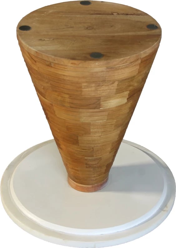 Tavolinë anësore Savoa, mermer i bardhë, dru akacie, 45x45x45