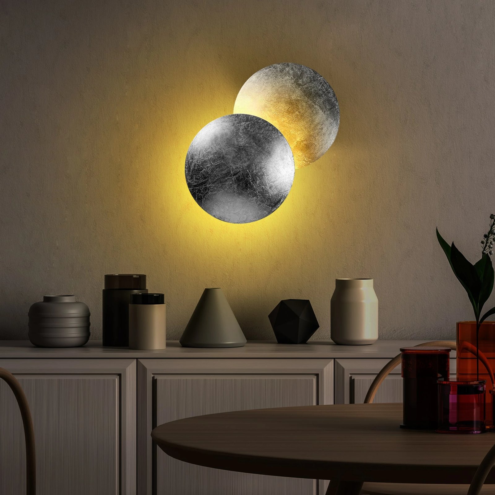 Llambë muri Opviq, Yosma-13641, ngjyrë argjendi