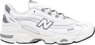 Atlete New Balance donna të bardha