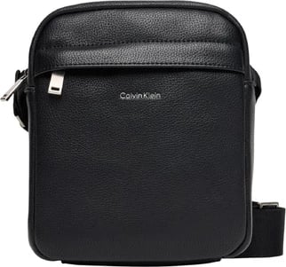 Çantë Calvin Klein për meshkuj, e zezë