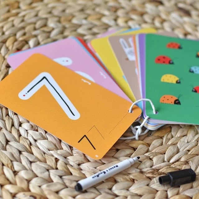 Set edukativ CzuCzu Poznaję Cyfry me libër 56 faqe dhe pisak suchościeralny, për fëmijë 3+