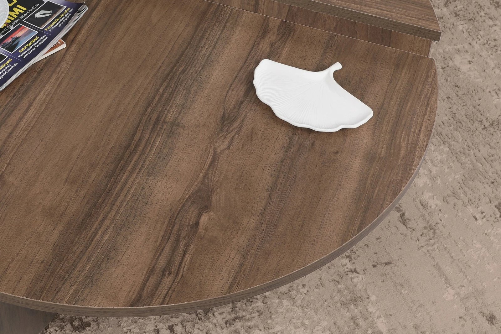 Tavolinë kafeje Skye Decor, podium, ngjyrë arre