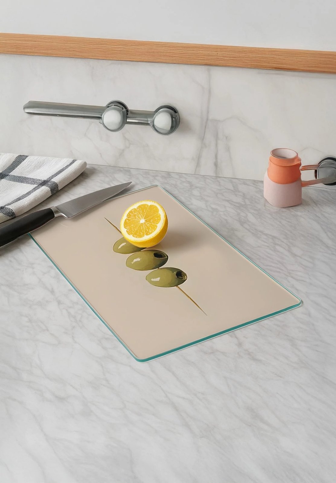 Dërrasë prerëse Hermia, qelq i temperuar, shumëngjyrëshe, 30x40cm Dërrasë prerëse Hermia, qelq i temperuar, shumëngjyrëshe, 30x40cm