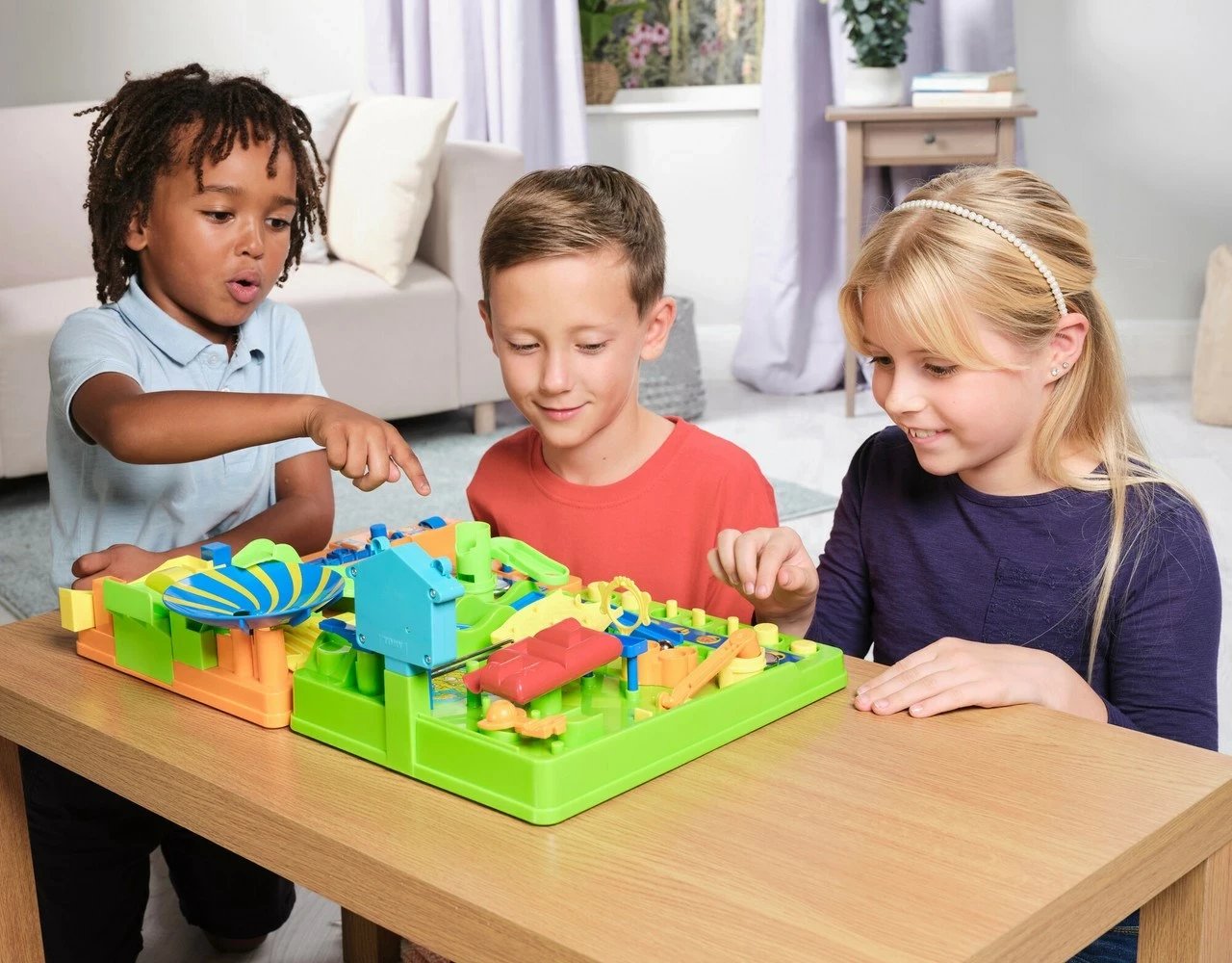 Set lojërash Tomy T7070, plastikë, shumëngjyrësh