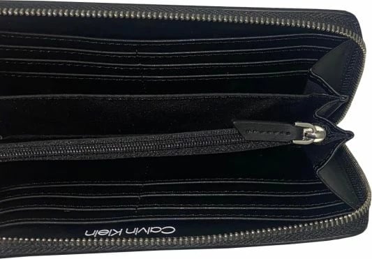 Portofol për femra Calvin Klein, i zi