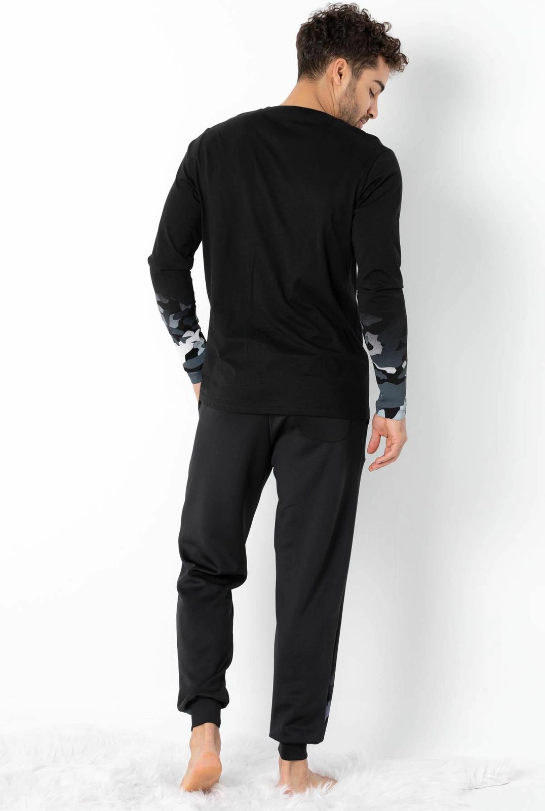 Set pizhamash për burra, Jumeon, 002-000690, e zezë