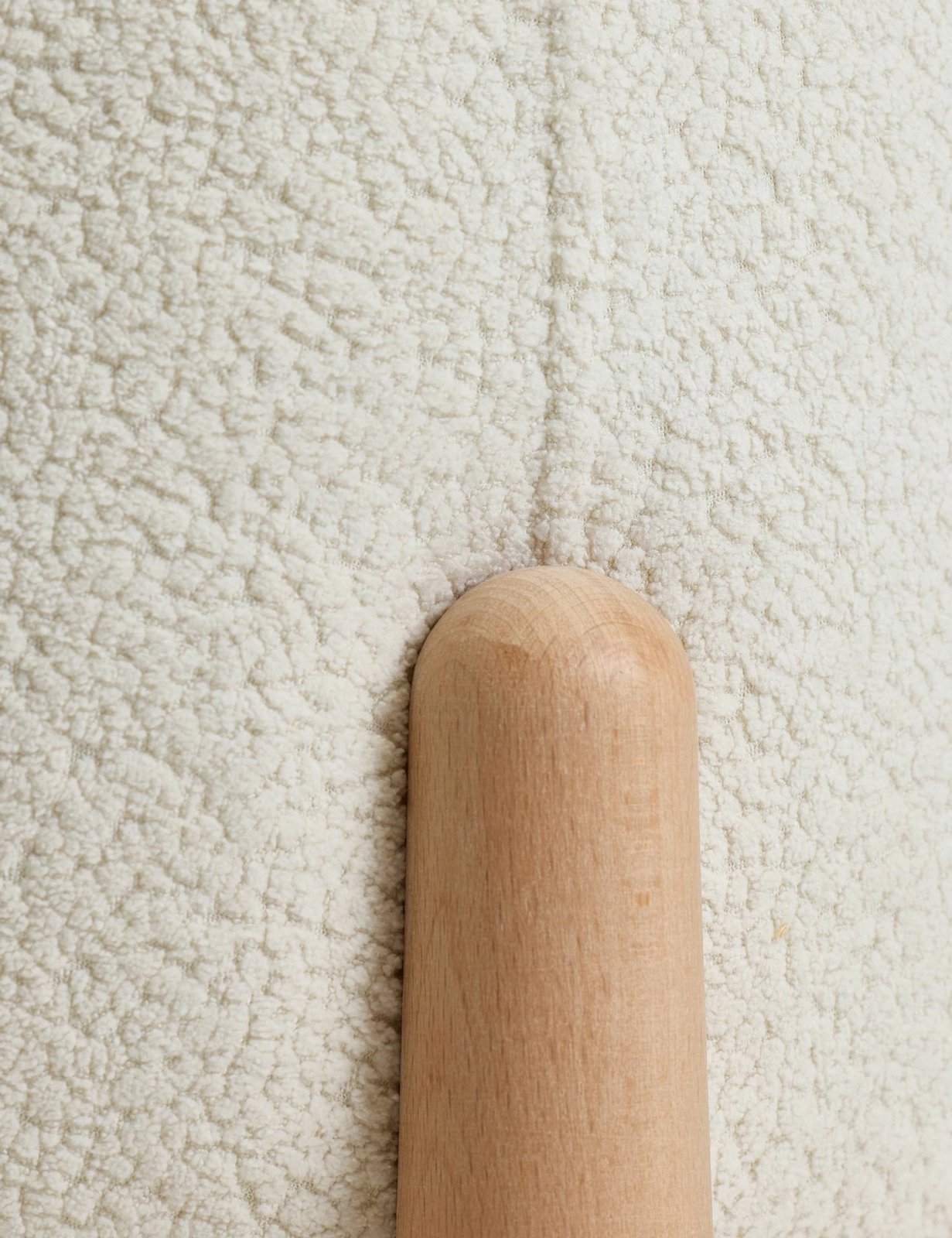 Puf i bardhë Floki, Atelier del Sofa