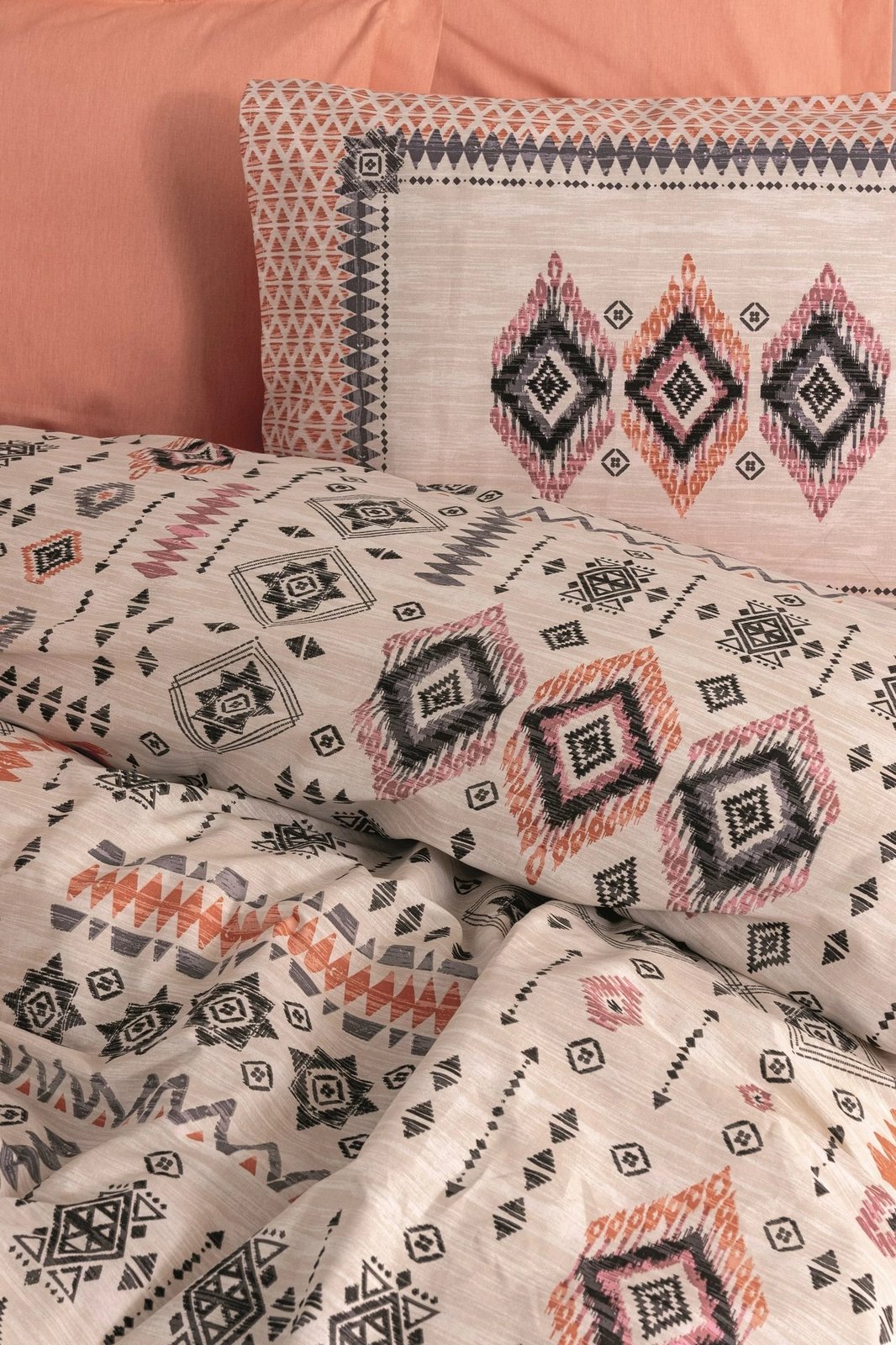 Set mbulesë për jorgan Single XXL, ngjyrë salmon, L'essentiel, Kateri Set mbulesë për jorgan Single XXL, ngjyrë salmon, L'essentiel, Kateri