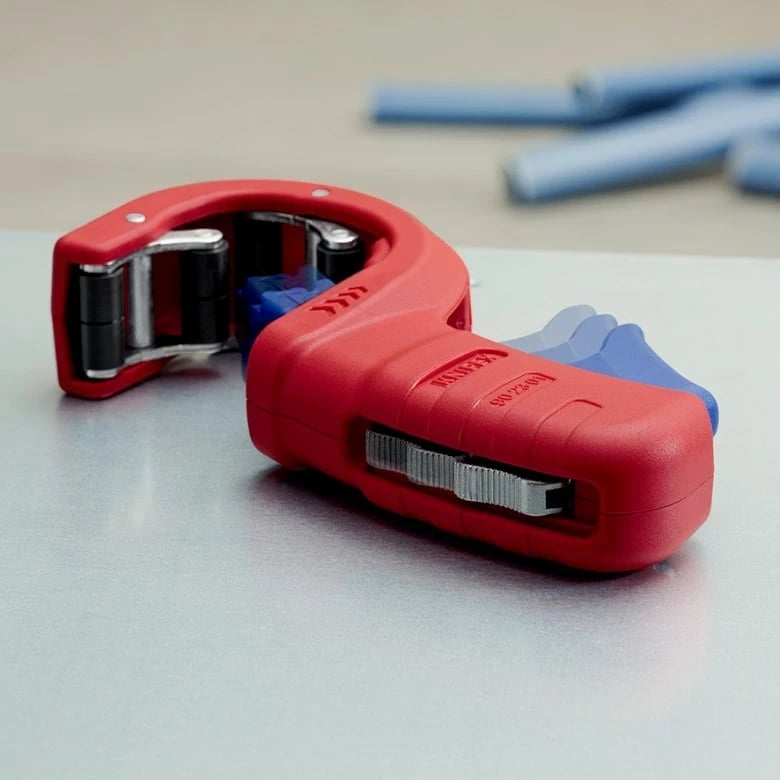 Prerës tubash manual Knipex 90 23 01 BK, Blu