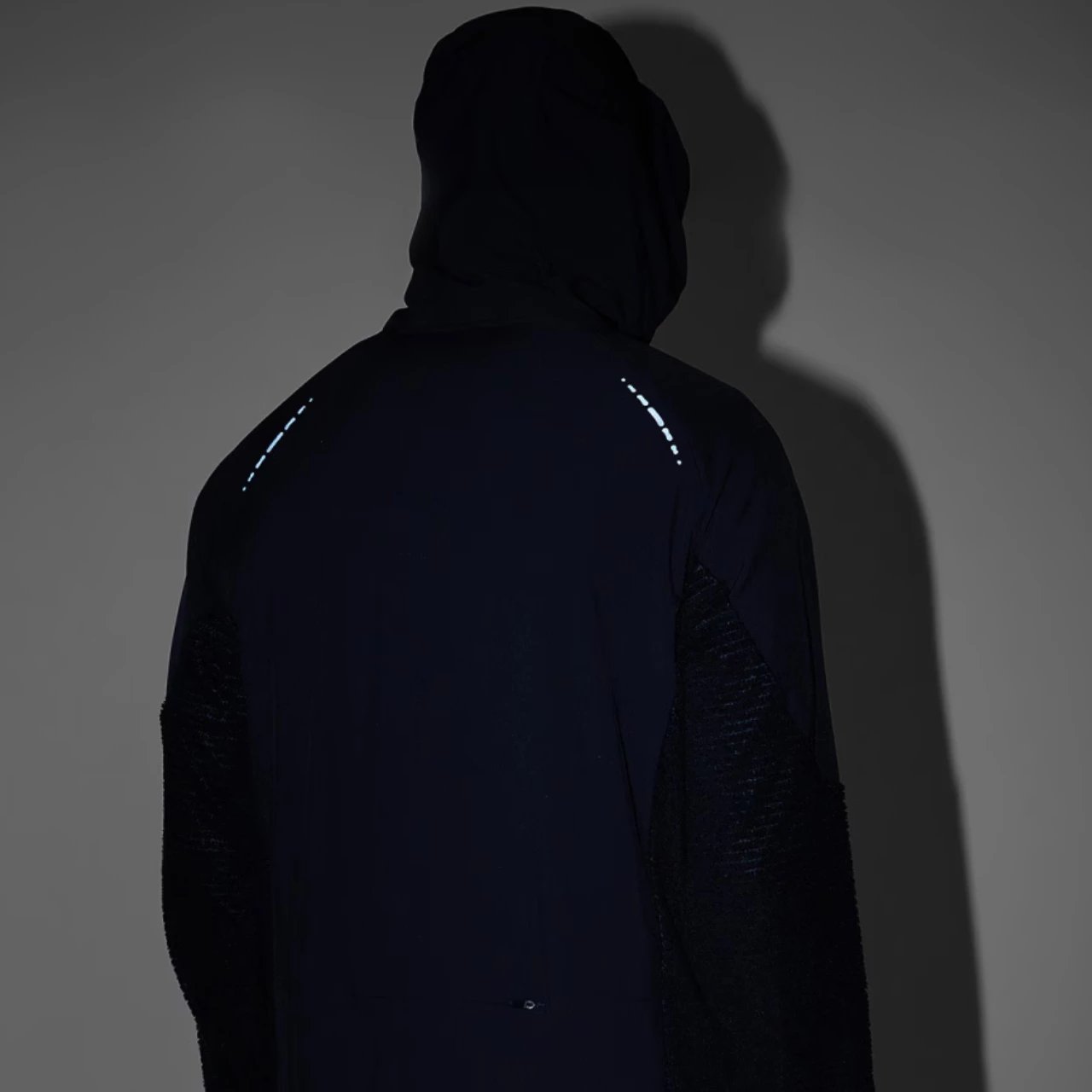 Duks për meshkuj 4F, i zi