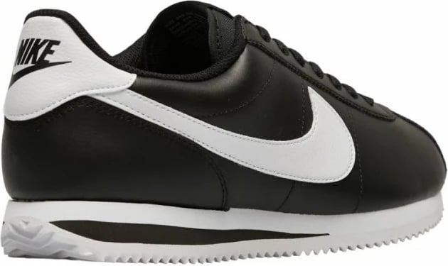 Atlete për meshkuj Nike, të zeza