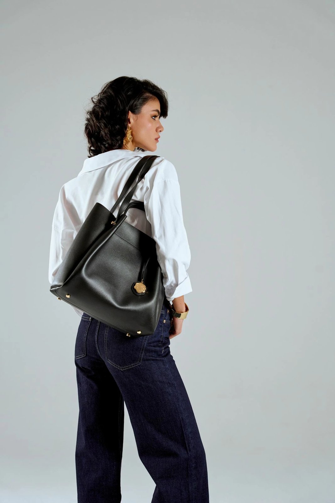 Çantë tote Vince Camuto, Sicilia, e zezë