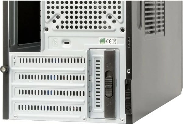 Kasë Chieftec MINI CT-04B-OP mini tower e zezë