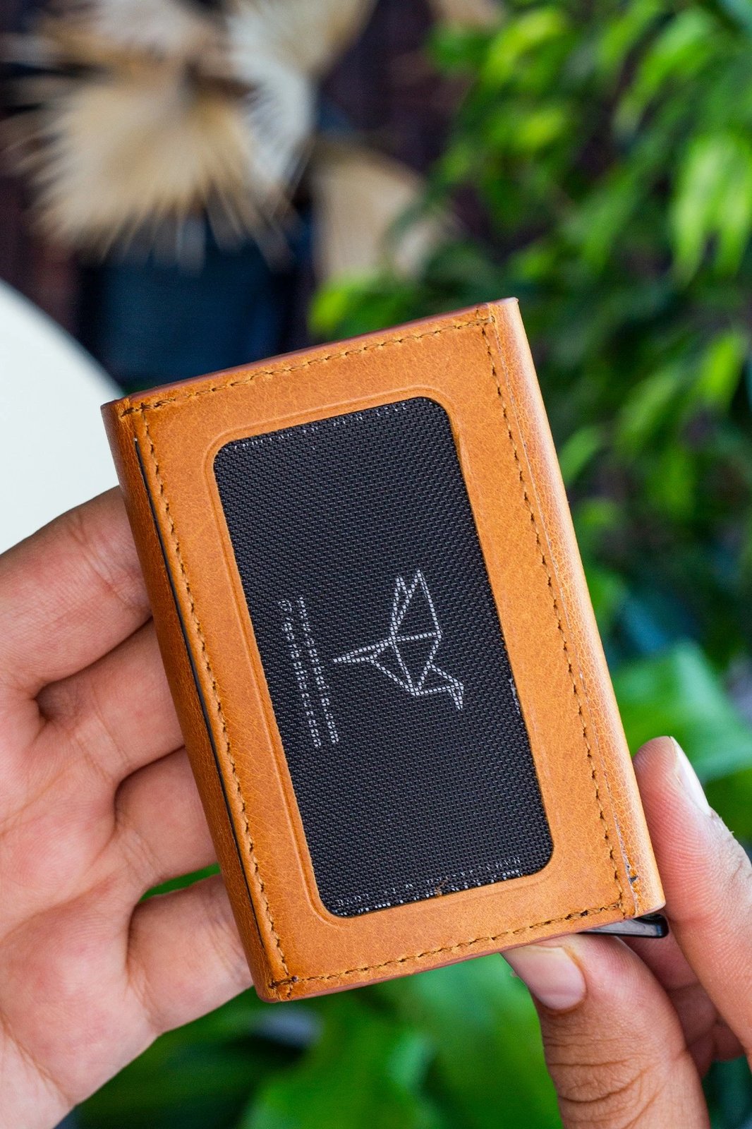 Mbajtës kartelash Zoozie Bags, lëkurë ngjyrë mustard