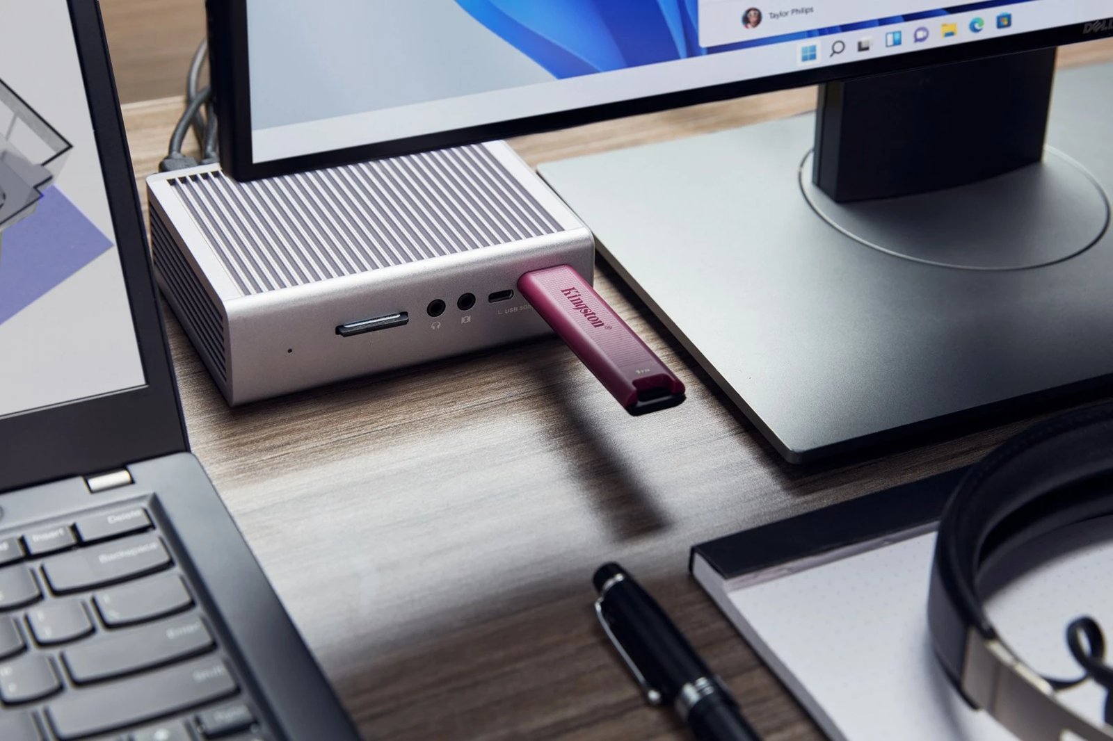 USB Kingston DataTraveler Max 1TB, USB 3.2 Gen 2, Kuqe