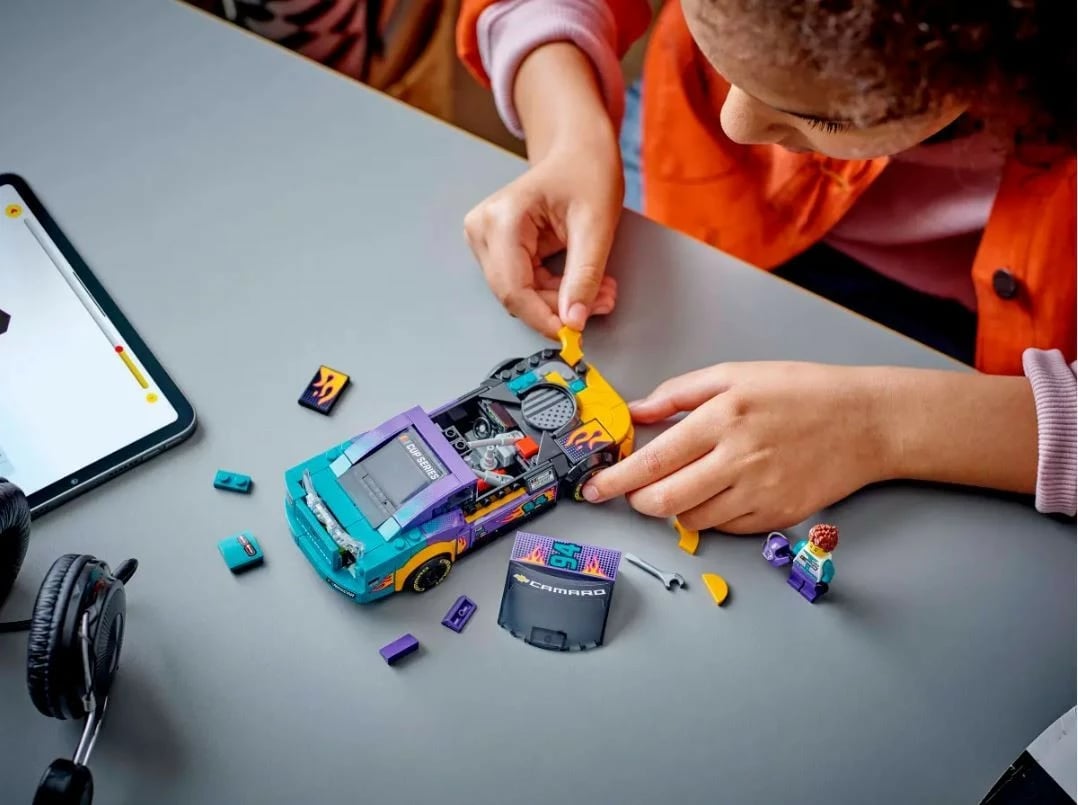 Set LEGO Speed Champions NASCAR Next Gen Chevrolet Camaro ZL1, 328 pjesë, për fëmijë 9+ vjeç, shumëngjyrësh