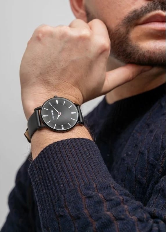 Orë dore për meshkuj Paul Lorens, e zezë