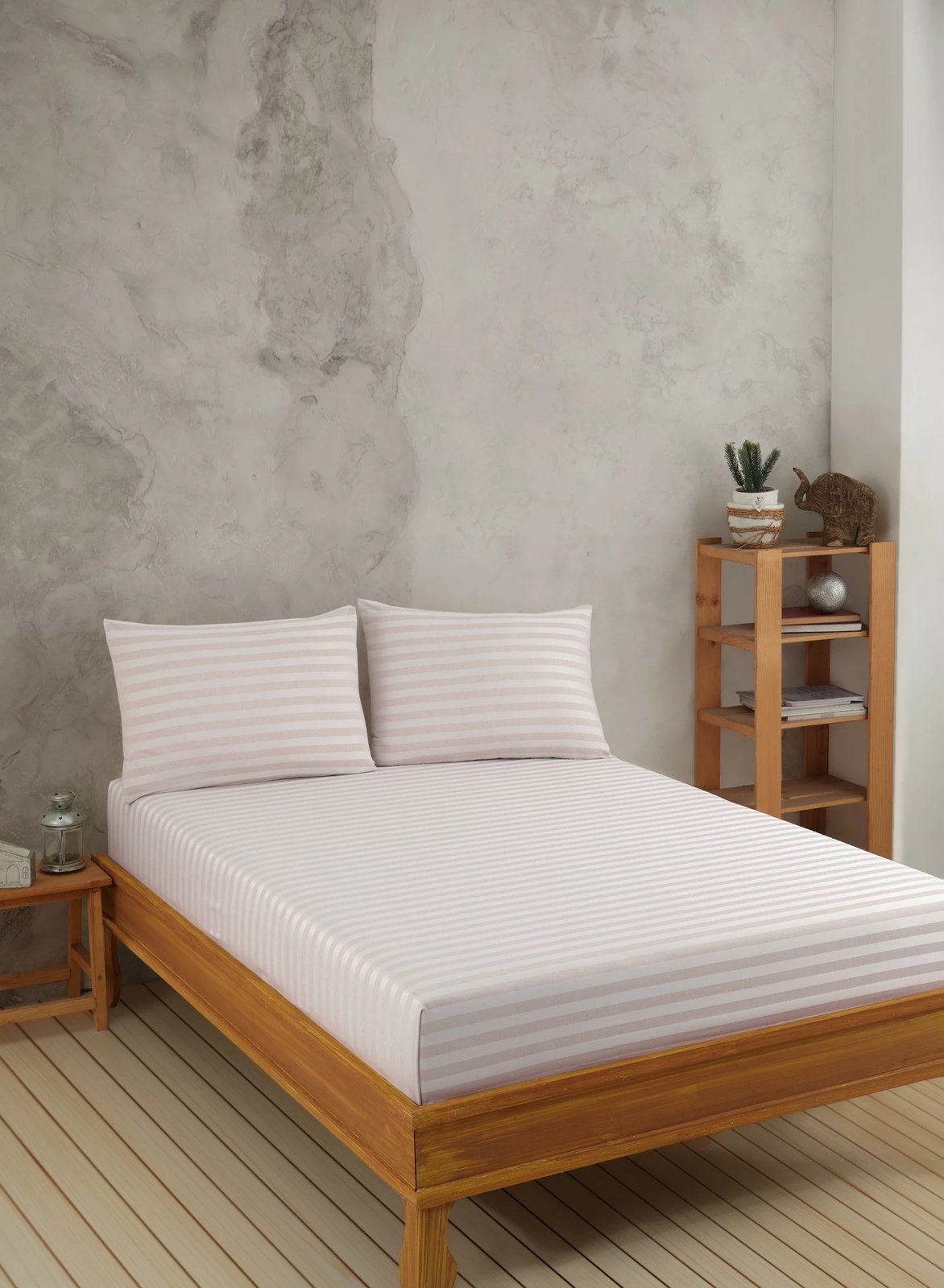 Set çarçafësh dopio L'essentiel, saten Water Yollu, bezhë