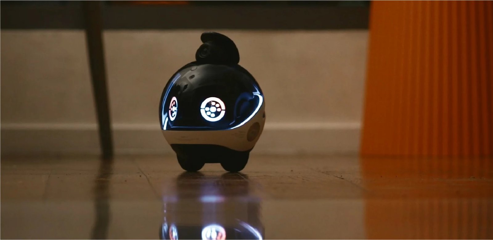 Robot shtëpiak Enabot EBO X, kamera 4K, Alexa, projektor, zi