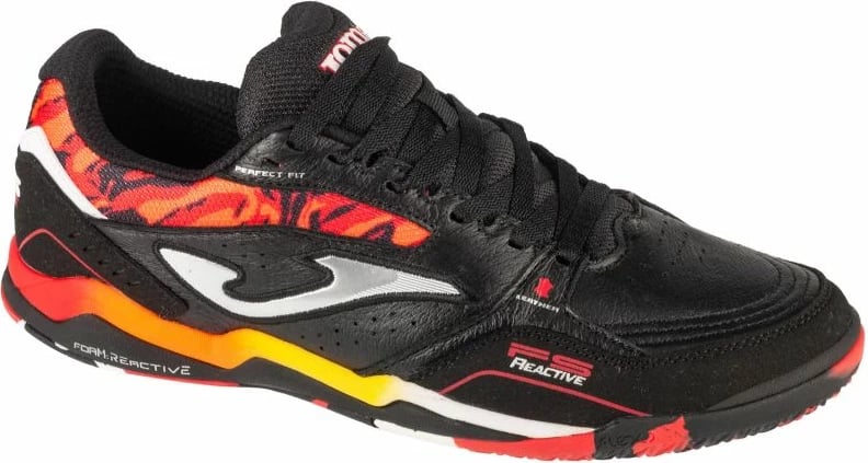 Atlete futbolli Joma për meshkuj, të zeza