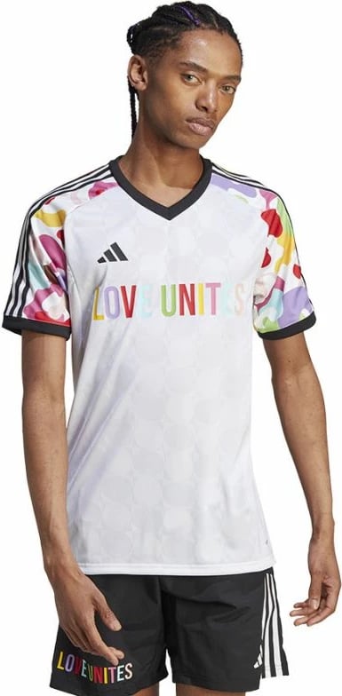 Maicë adidas për meshkuj, e bardhë