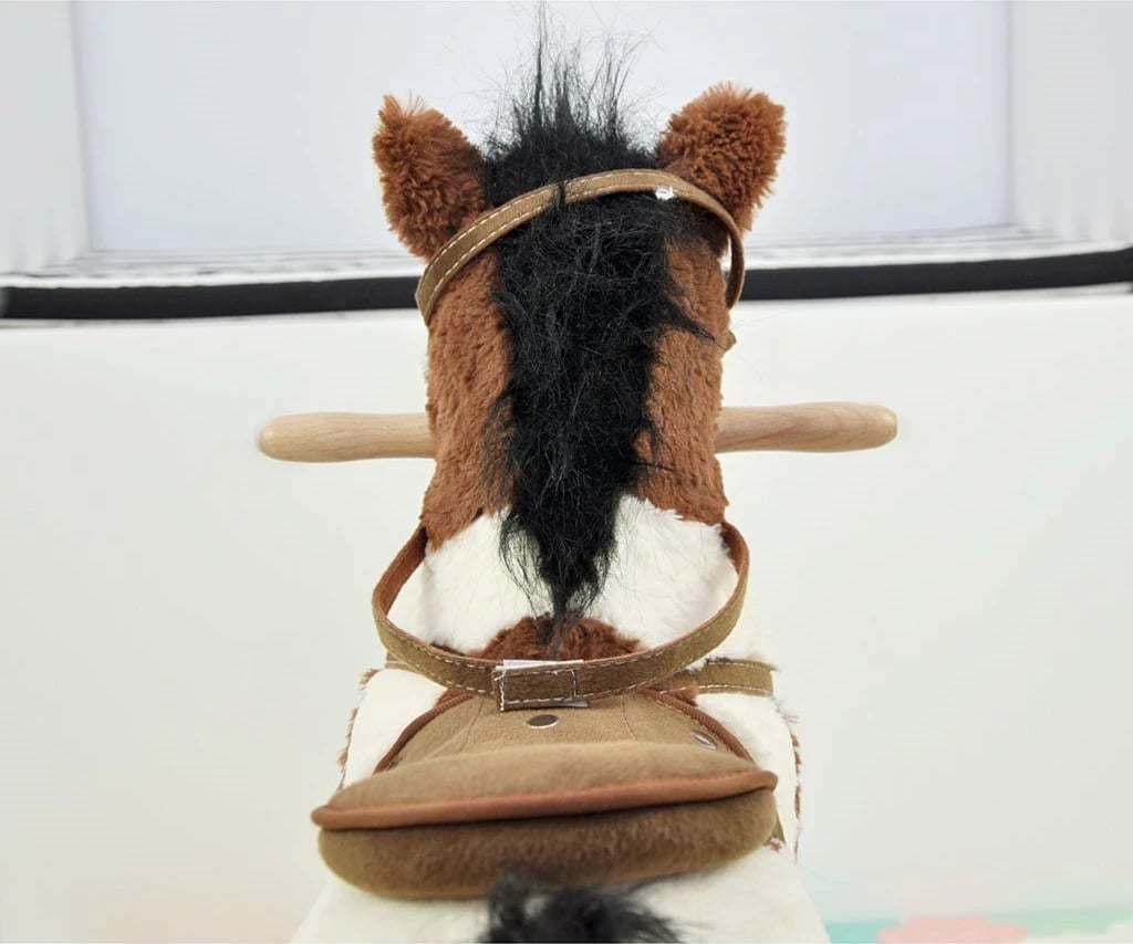 Kalë lëkundës me melodi, Milly Mally Jurášek, i butë plush, kornizë druri e çmontueshme, 3x AA, ngarkesë deri 30 kg, kafe e errët