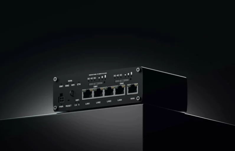 Router TELTONIKA RUTM52, Dual 5G, 2x SIM, 5x Gigabit LAN, eSIM, i zi