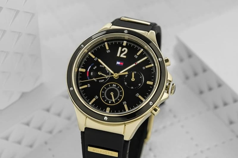 Orë dore për femra Tommy Hilfiger, e zezë