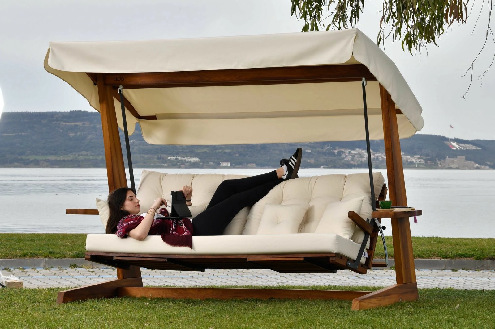 Karrige lëkundëse treshe për kopsht, ngjyrë bezhë, Luna Deluxe 2600