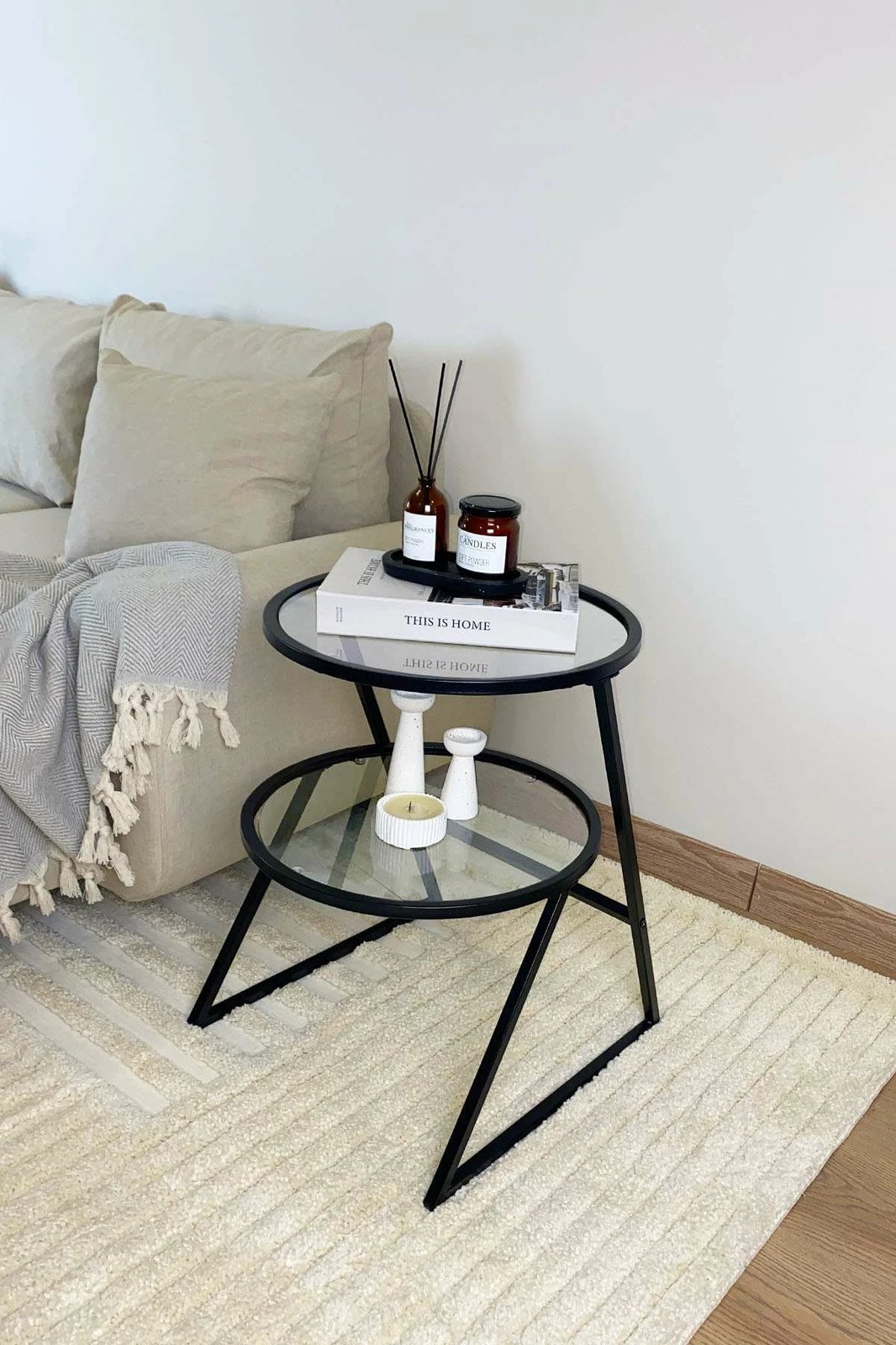 Tavolinë anësore Skye Decor, Valencia, e zezë