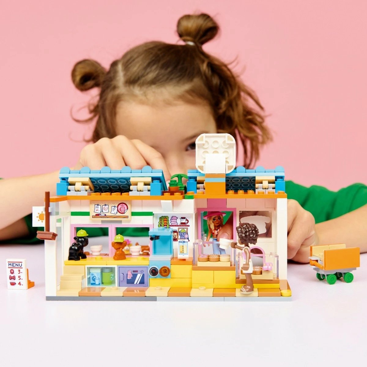 Set ndërtime LEGO Friends 42677 furre me ushqime për qen, 278 pjesë, 6+