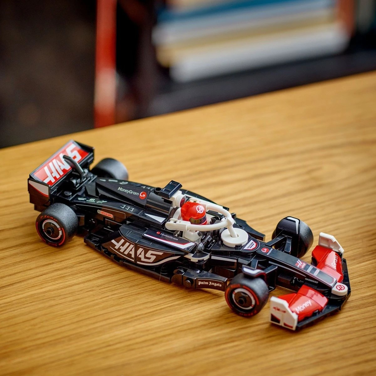 Set LEGO Speed Champions F1 Car MoneyGram Haas Team VF-24, 242 pjesë, për fëmijë 10+, Plastikë