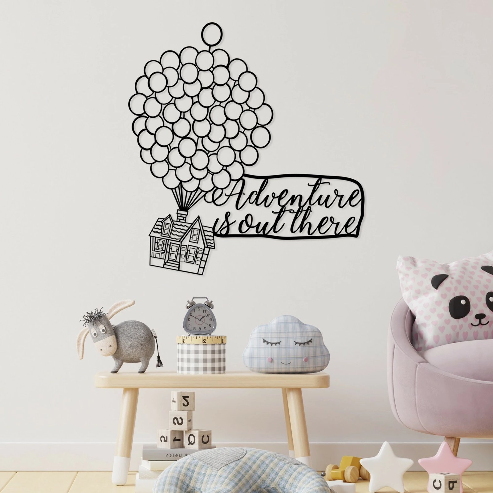 Aksesor dekorativ metalik për mur, Adventure Is Out There, ngjyrë e zezë, 65x70cm