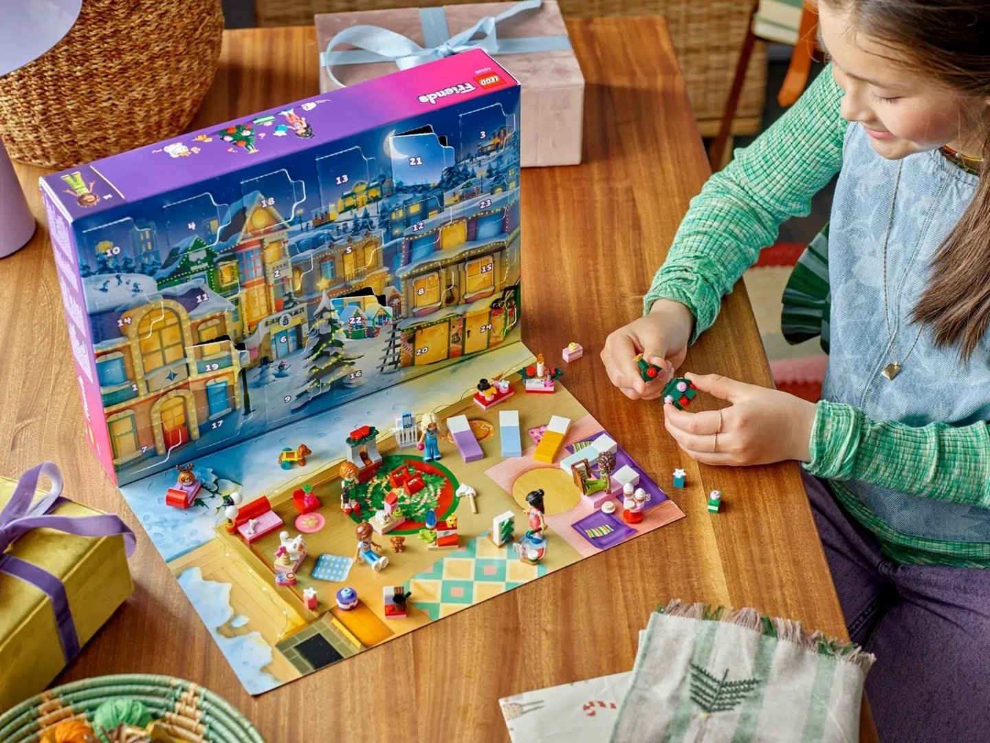 Kalendar adventi LEGO Friends 42668, 237 pjesë, 5 minifigura, për fëmijë, shumëngjyrësh