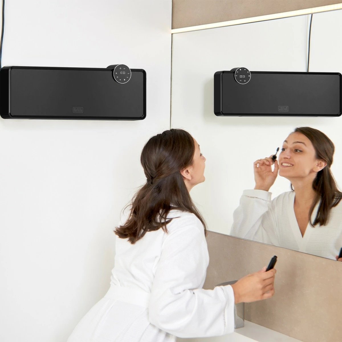 Ngrohës me ventilator muror, BLACK+DECKER BXWSH2001E, 2000 W, 2 nivele, termostat i rregullueshëm, programues ditor/javor, timer 24h, telekomandë, IP22, oscillim, e zezë/grafit