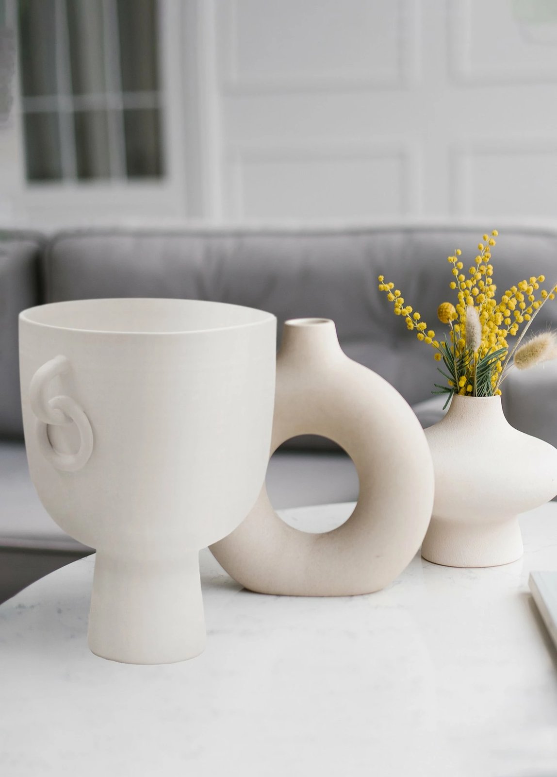 Vazo dekorative Aberto Design, e bardhë, DKR0469, 24x18x25cm Vazo dekorative Aberto Design, e bardhë, DKR0469, 24x18x25cm