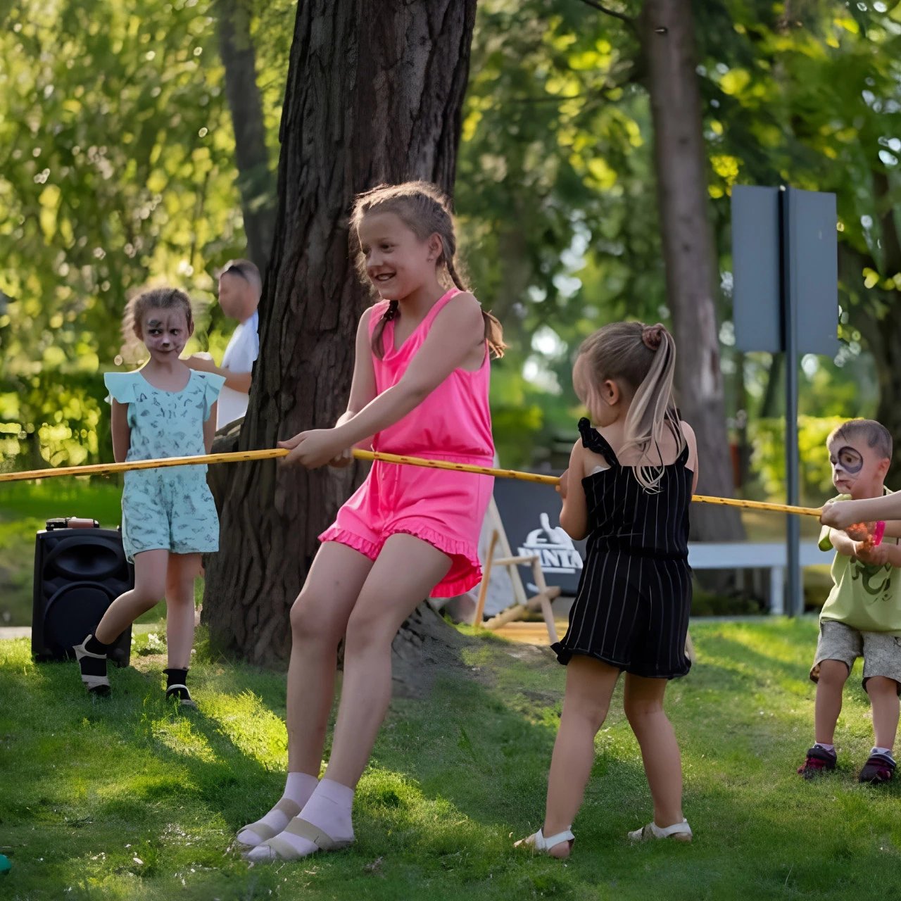 Litar animacioni Akson, i kuq