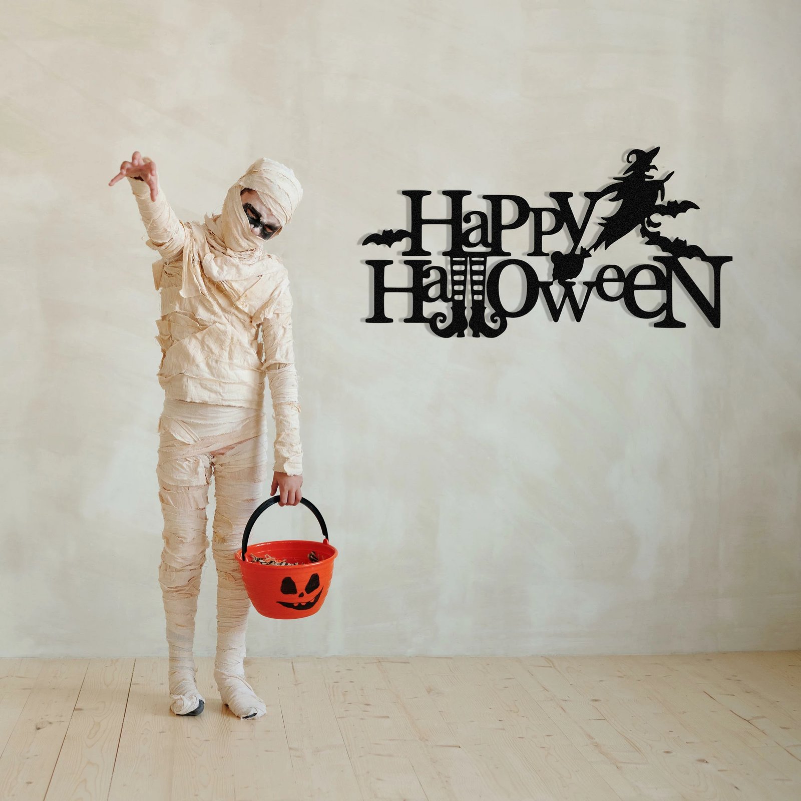 Aksesor dekorativ metalik për mur, Wallity, Halloween 4, ngjyrë e zezë, 67x35cm