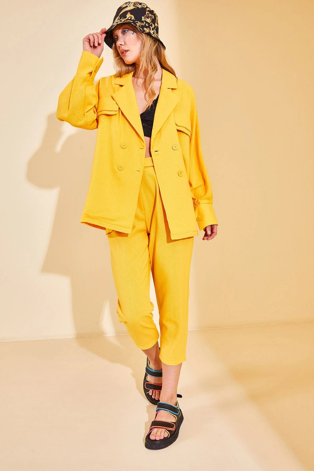 Kostum pantallonash Jumeon, 12872, ngjyrë e verdhë