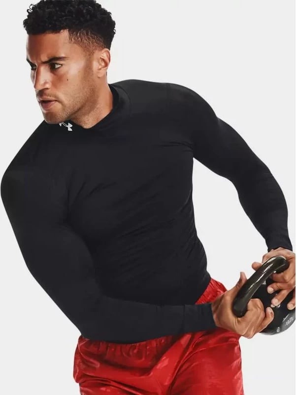 Maicë termoaktive për meshkuj Under Armour, e zezë