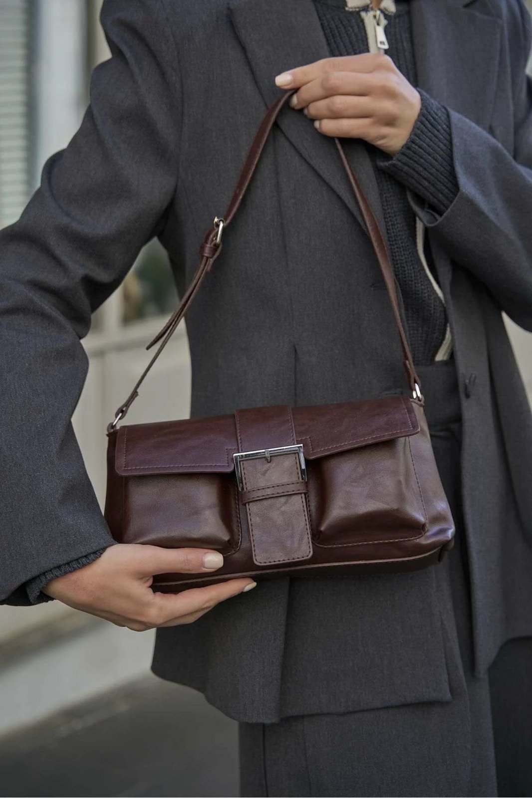 Çantë dore Zoozie Bags, ngjyrë kafe, MK1020225SV10-003