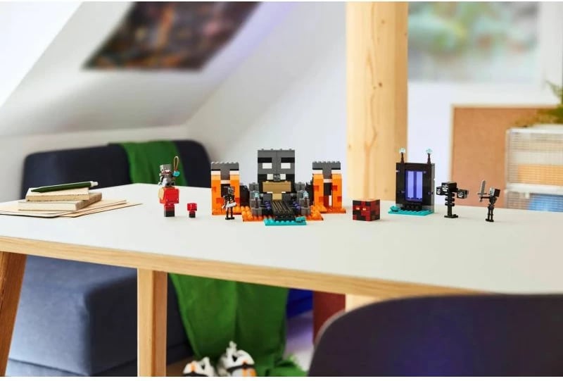 Lego Minecraft set për fëmijë