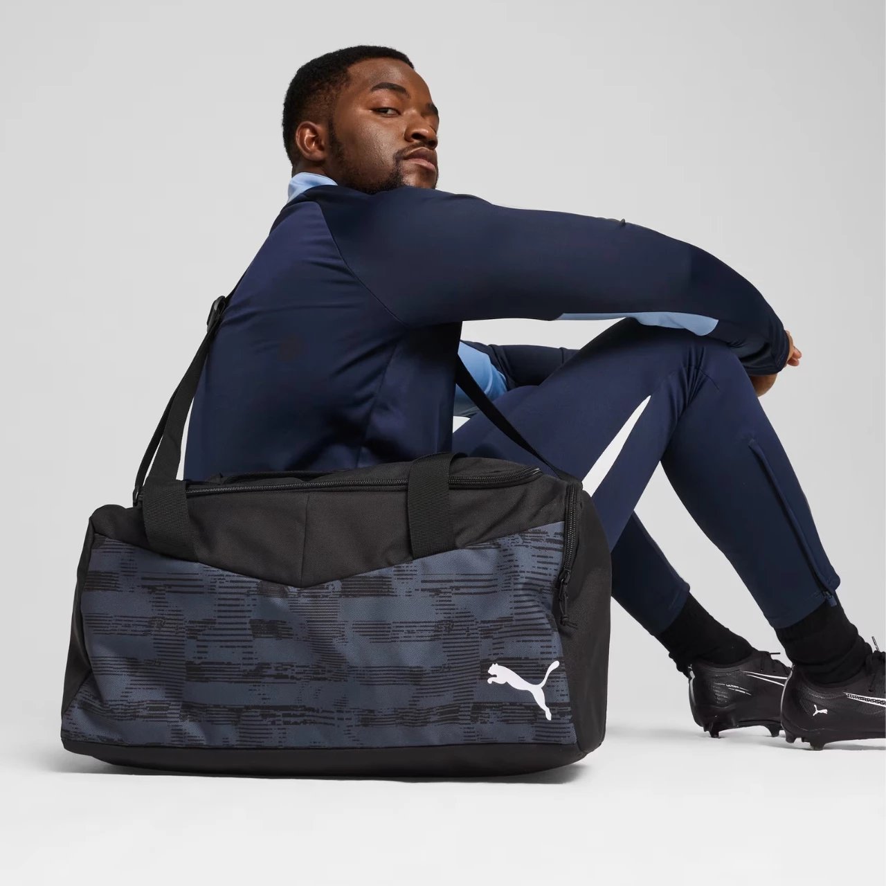 Çantë sportive Puma unisex, e zezë Çantë sportive Puma unisex, e zezë